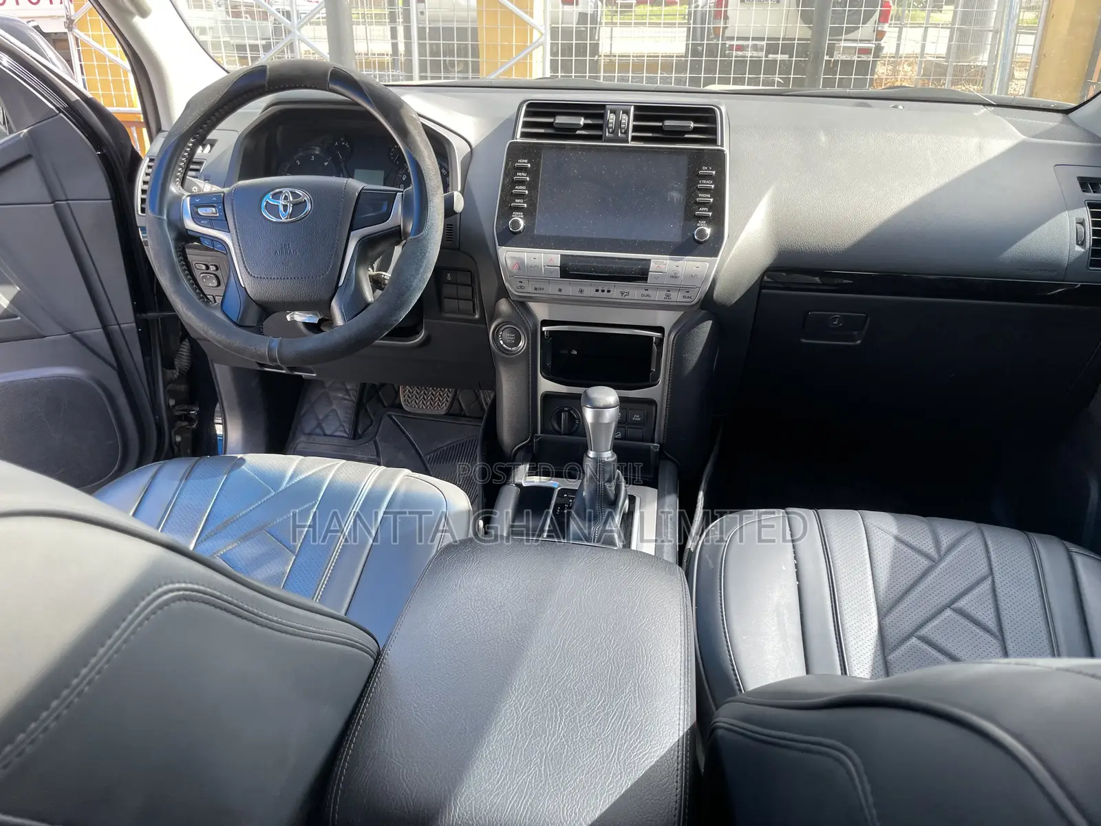 Toyota Land Cruiser Prado 2.8 2023 Black