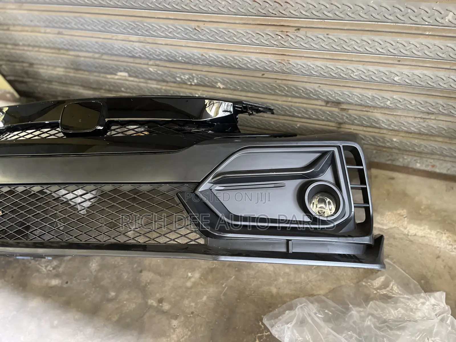 Honda Civic Front Bumper Complete 2019, 2020, 2021 Spec Type-R
