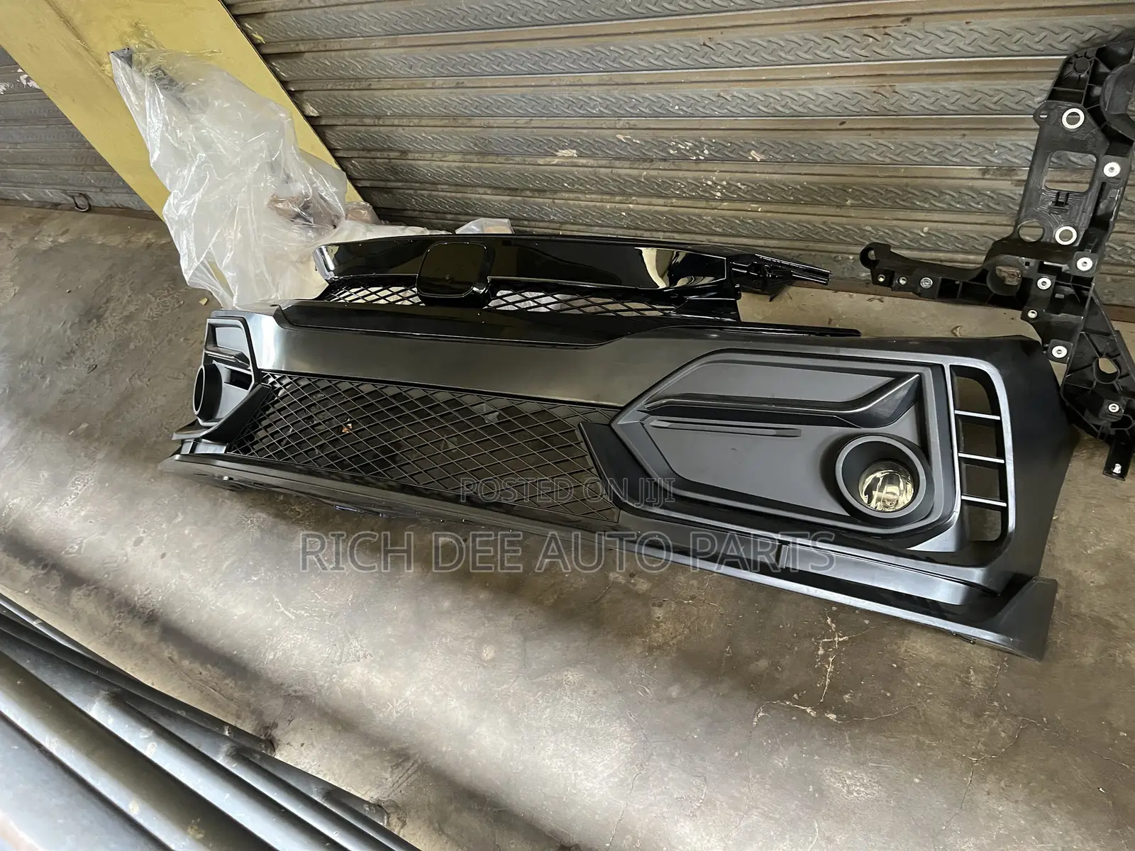 Honda Civic Front Bumper Complete 2019, 2020, 2021 Spec Type-R