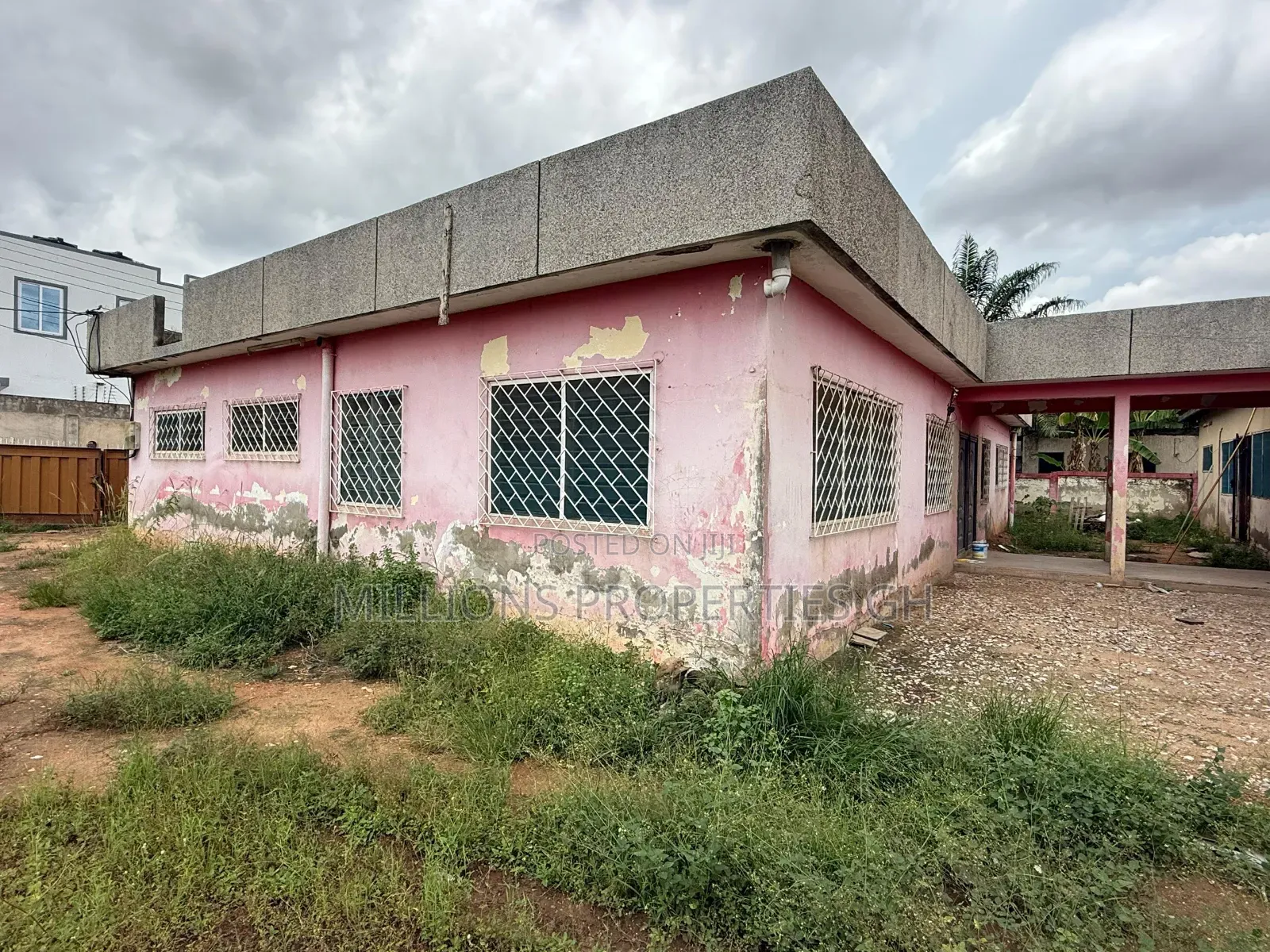 Land 4sale Achimota Opposite the Mall