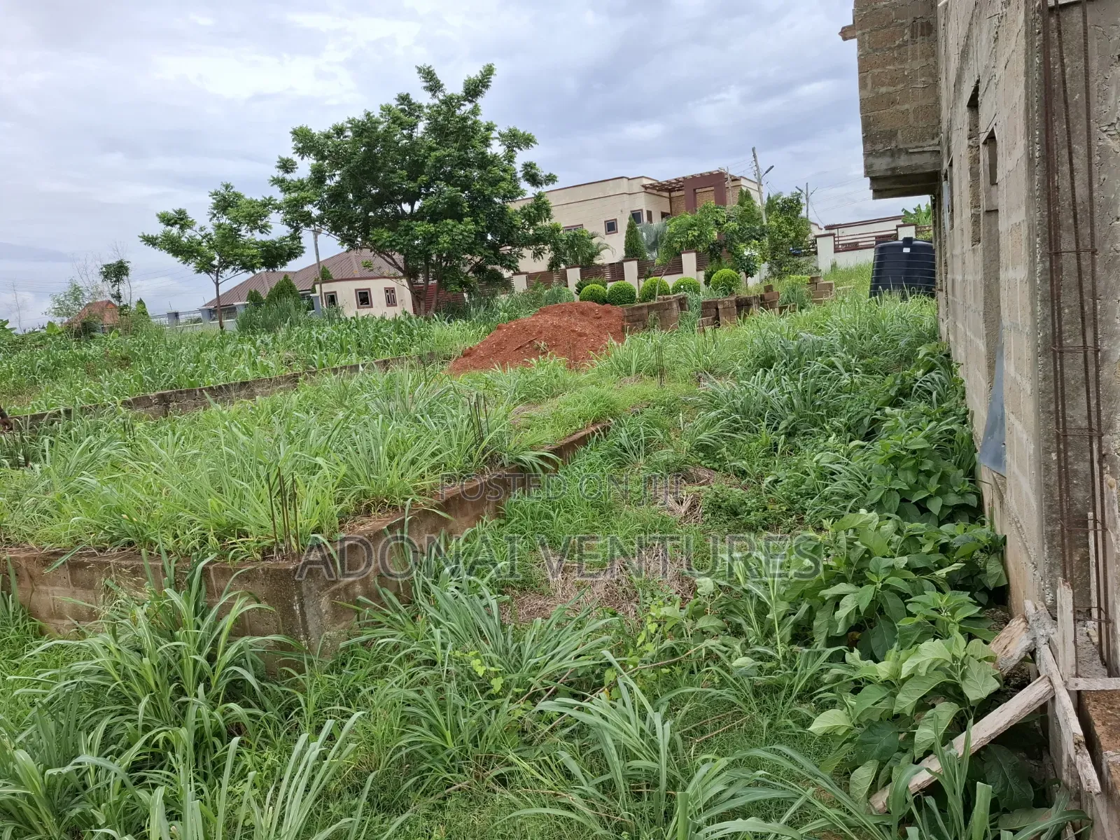 Half Plot of Land for Sale in Daban