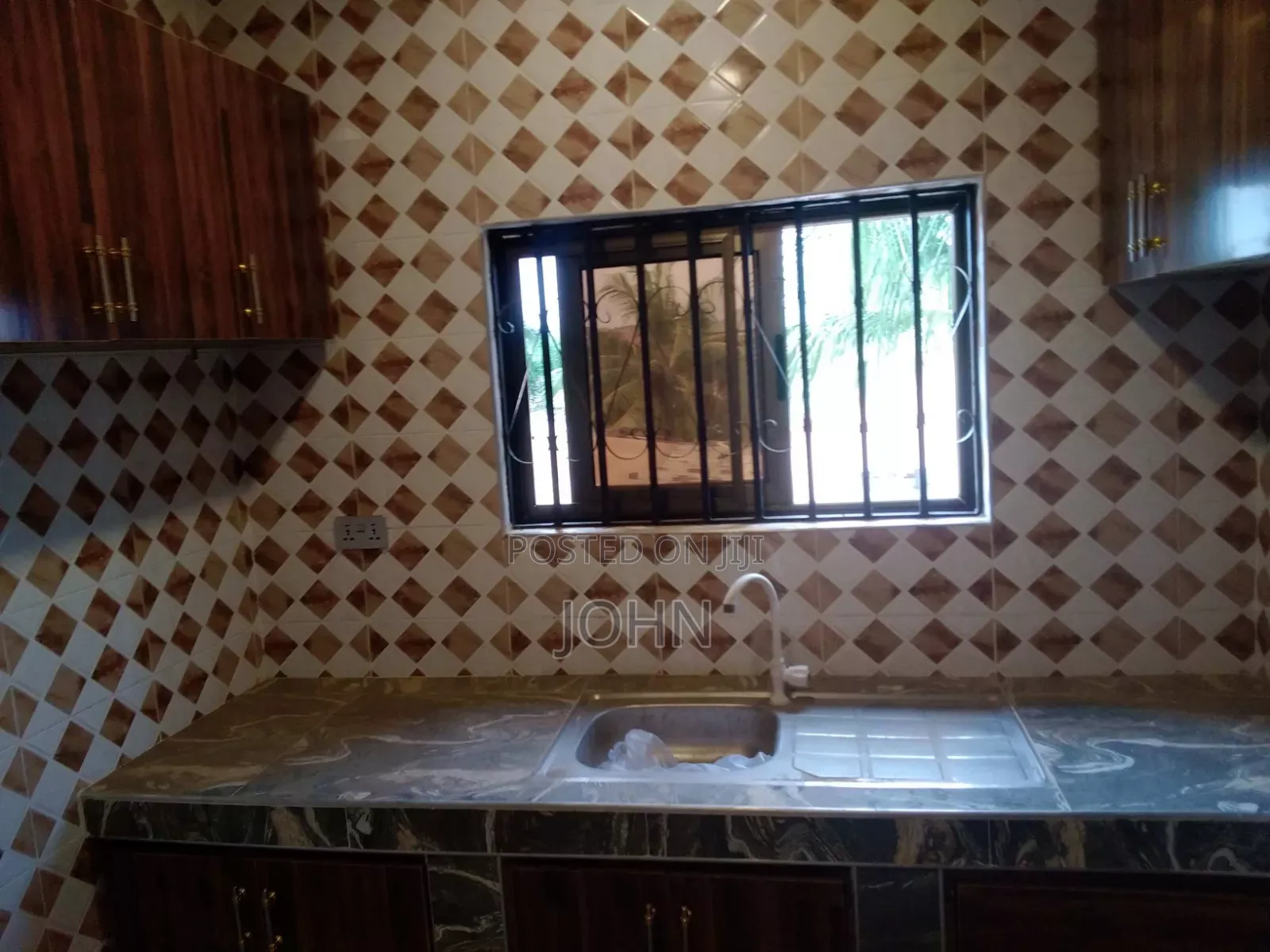 2bdrm Apartment in Survivorestates, Manhean for rent