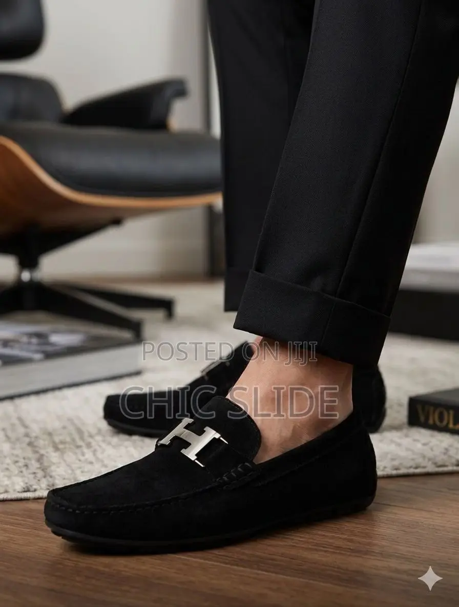 H-Buckle Suede Shoes