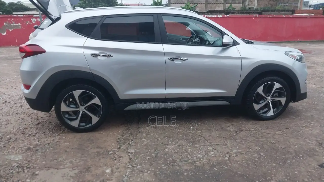 Hyundai Tucson Limited FWD 2017 Silver