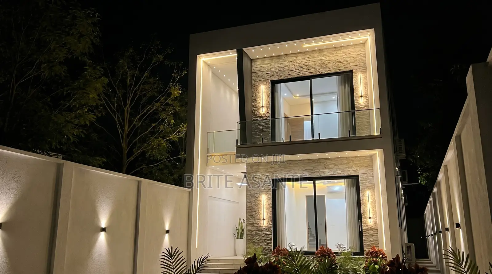 3d Architecture Drawing for Three Bedrooms on 28ft X 100ft Land Size