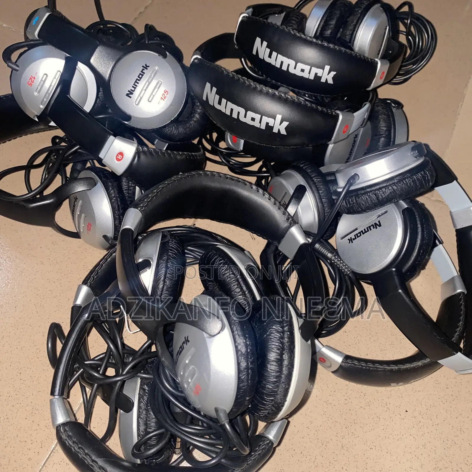 Numark Wired Dj Studio Headphones(3.5mm/6.35mm Jack)