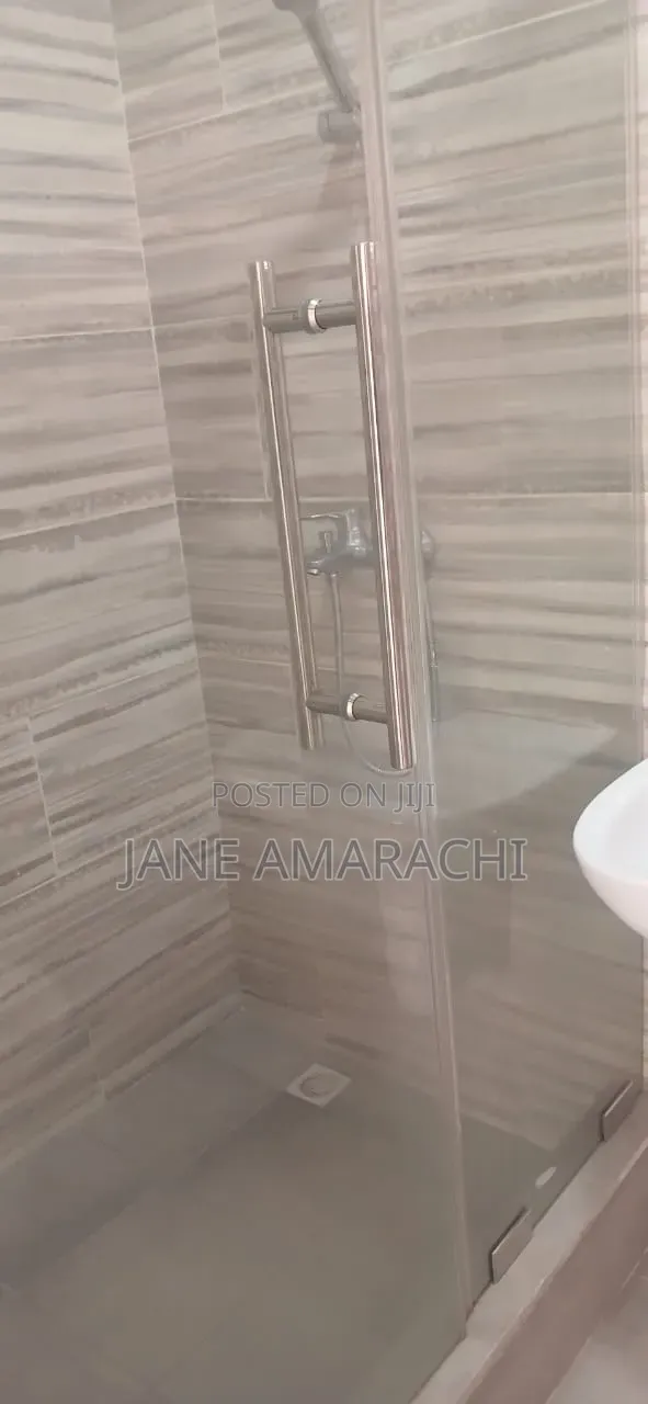3bdrm Duplex in Manet for rent