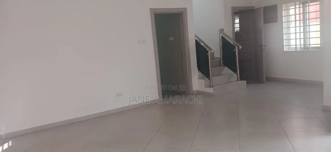 3bdrm Duplex in Manet for rent