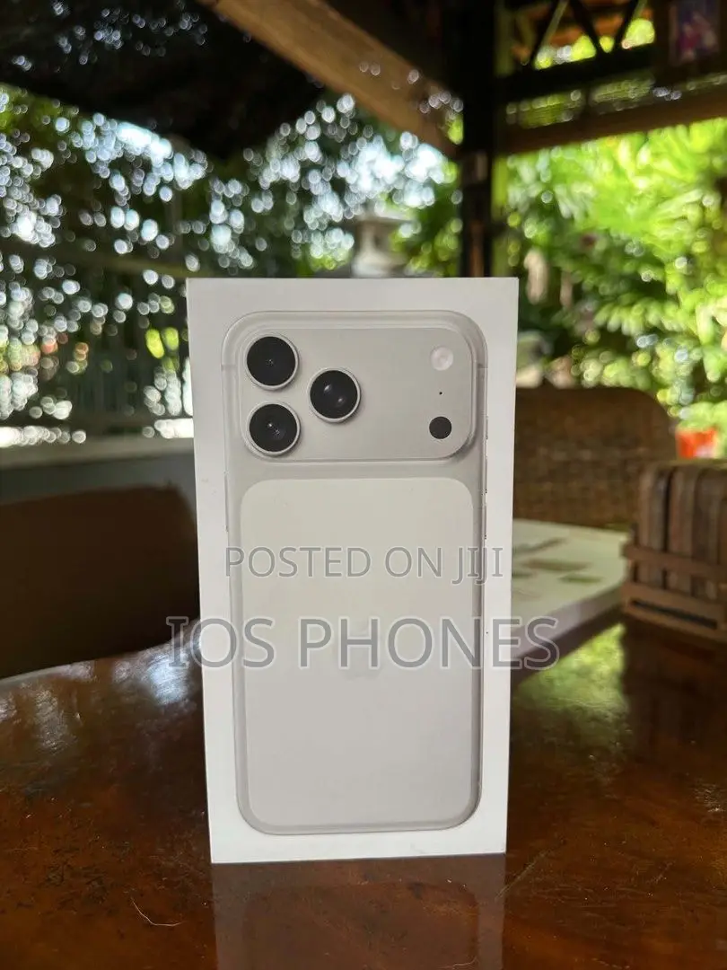 New Apple iPhone 17 Pro Max 256 GB Silver