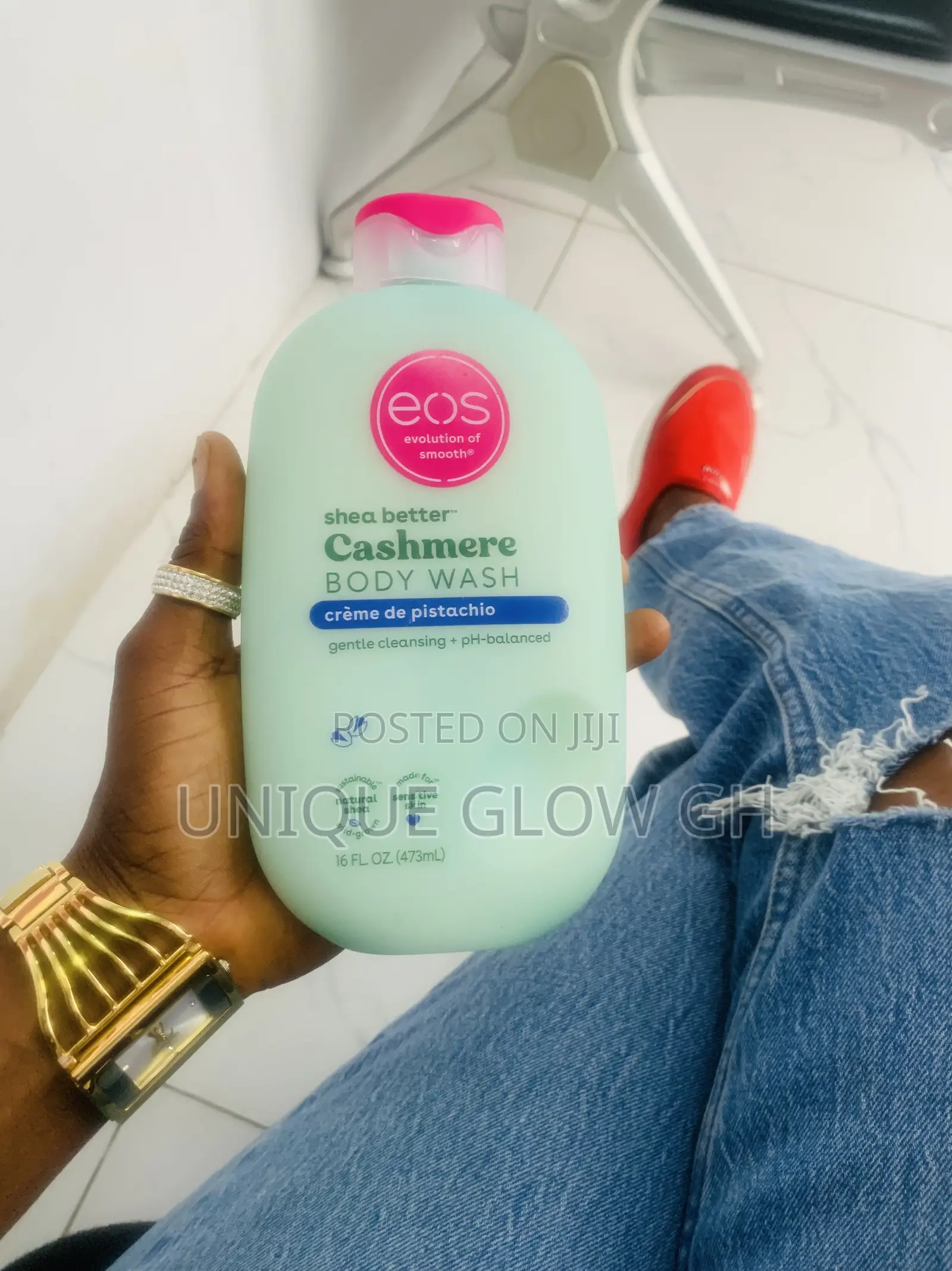 Evolution of Smooth (Eos) Shea Better Cashmere Body Wash. Gentle, Ph