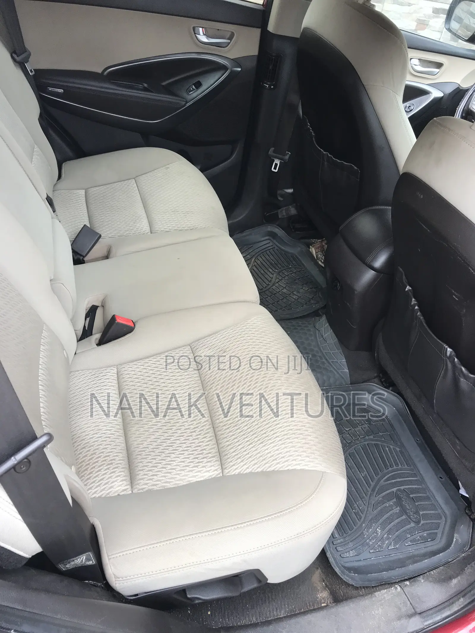 Hyundai Santa Fe 2014 Red