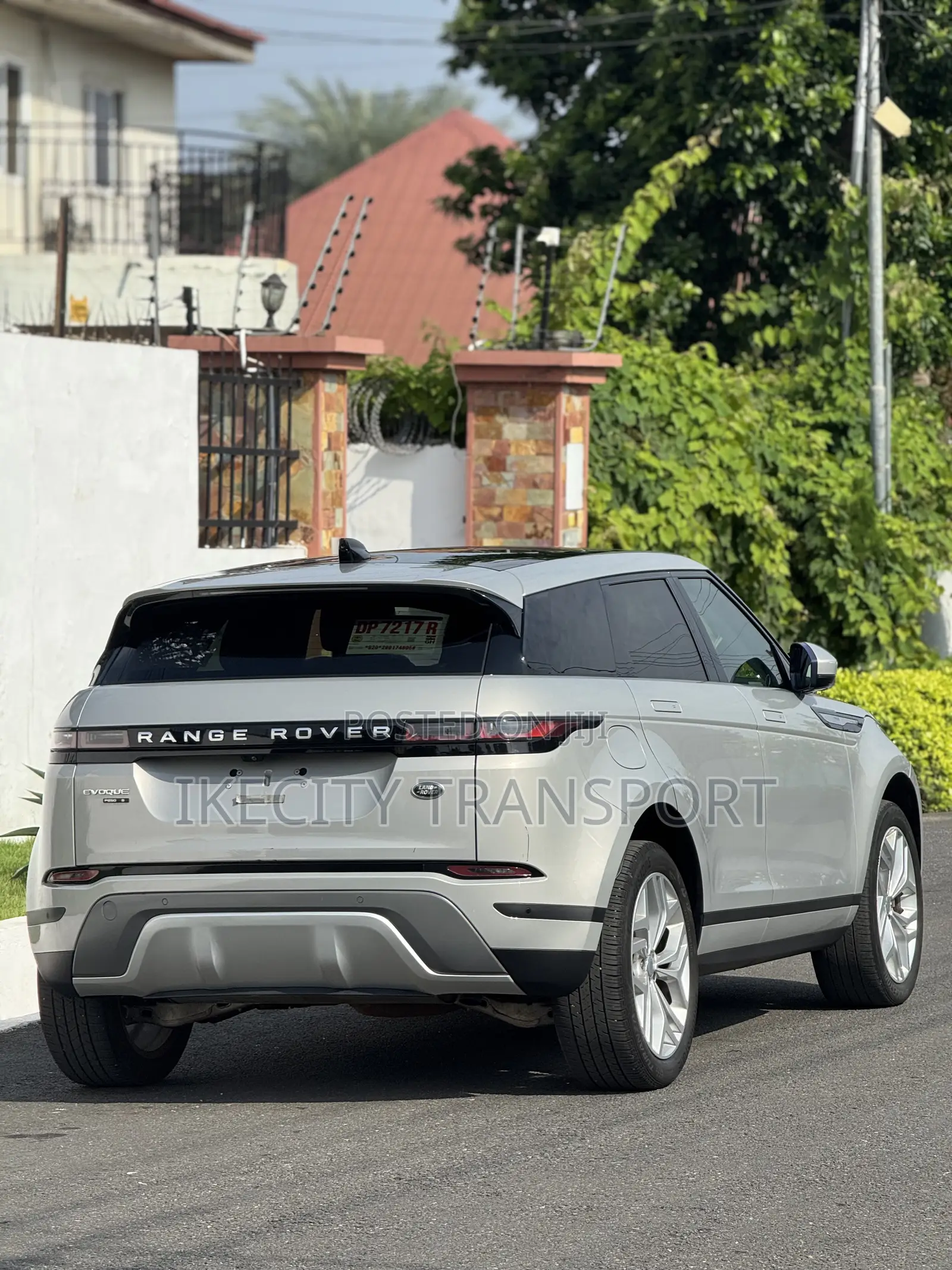Land Rover Range Rover Evoque SE AWD 2020 Gray