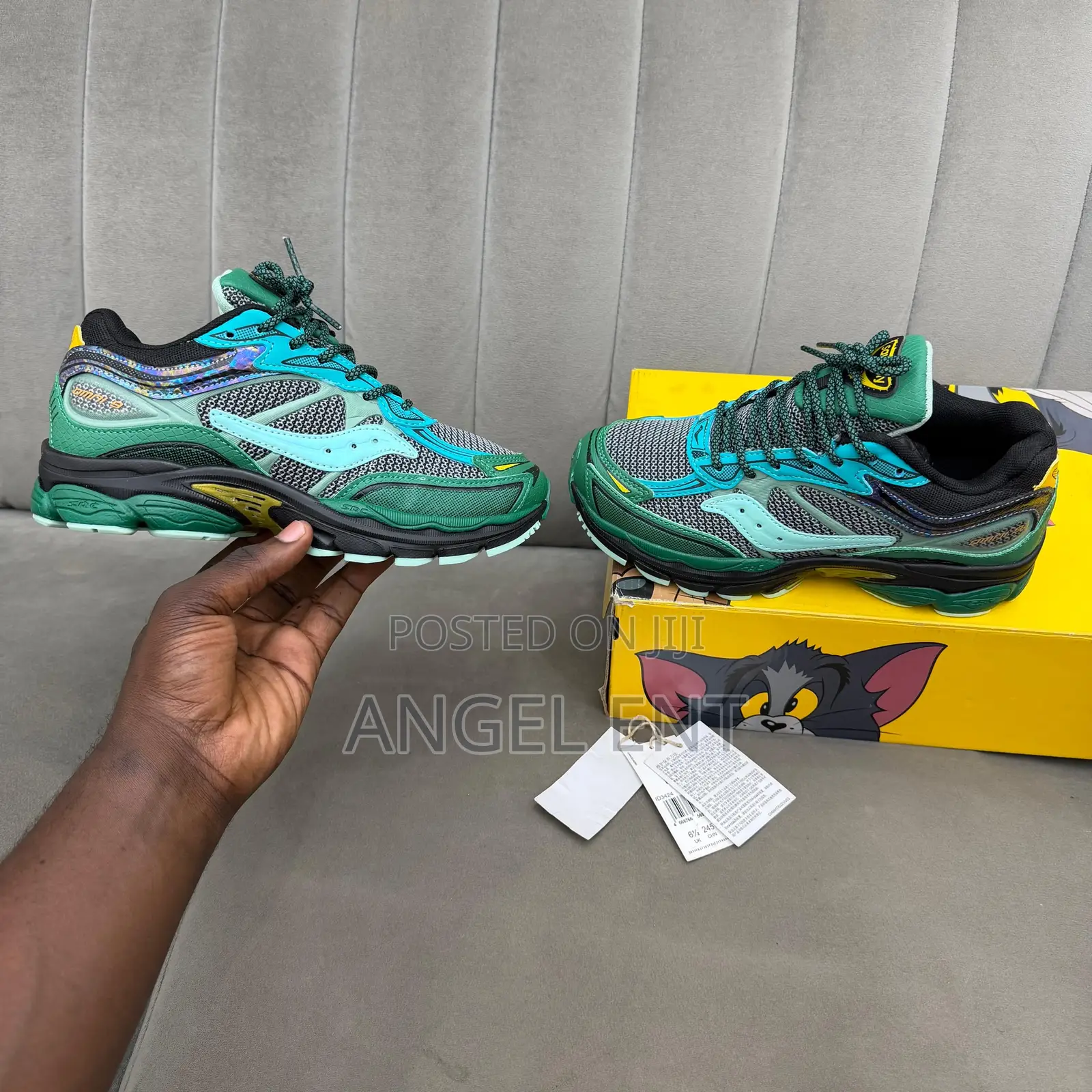 Saucony Progrid Omni 9 "Glowaconstrictor" Sneakers (Loc: Adum Kumasi)