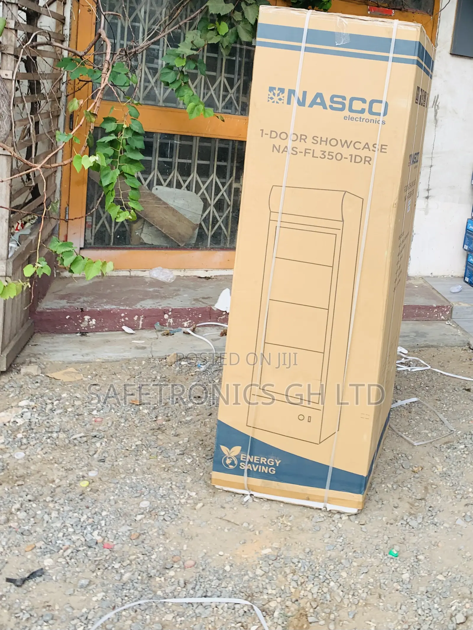Grab Elegant Nasco 298-Liter 1-Door Display Fridge (Nas-Fl360-1dr)