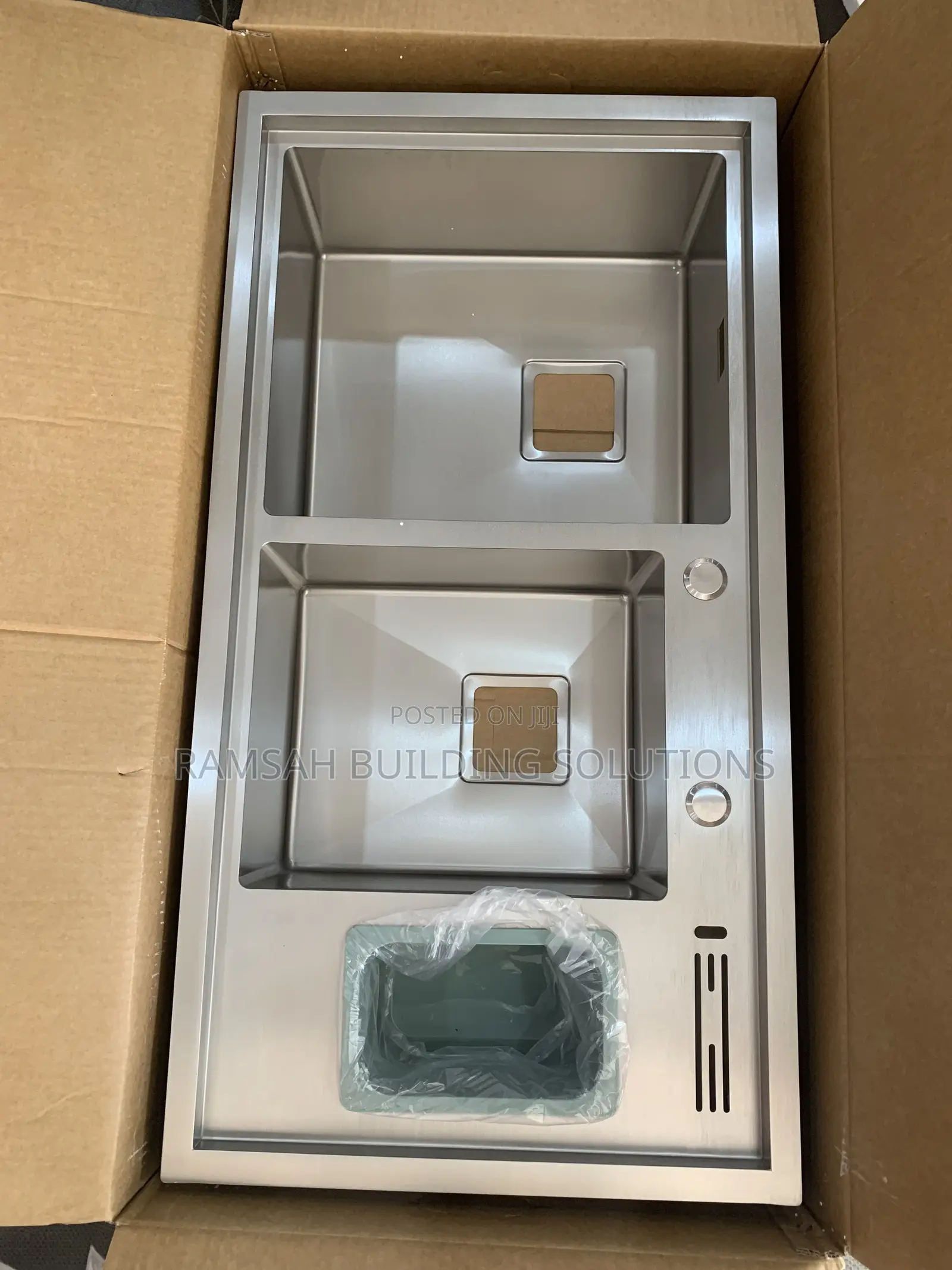 Heavy-Duty Multifunctional Kitchen Sink With Soap Dispenser