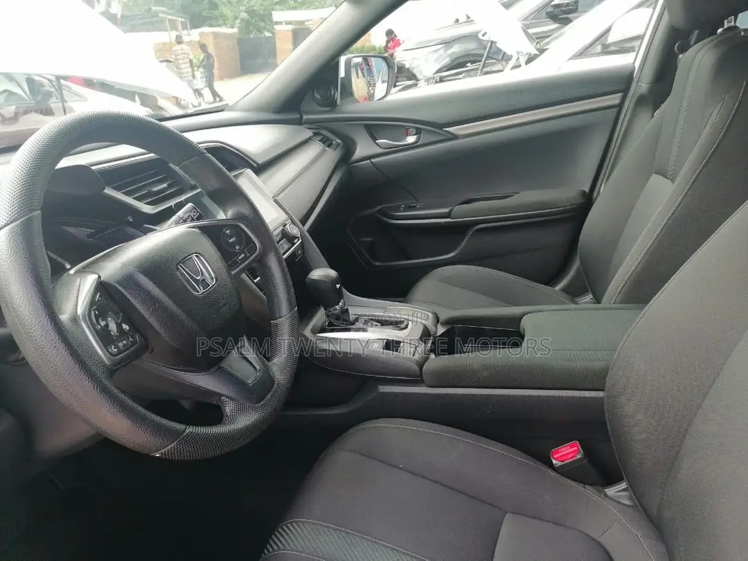 Honda Civic 2019 White