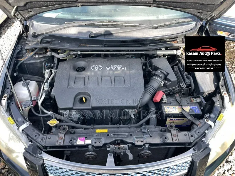 Toyota Genuine Corolla VVT-I Engine Top Cover From 2009 to 2016