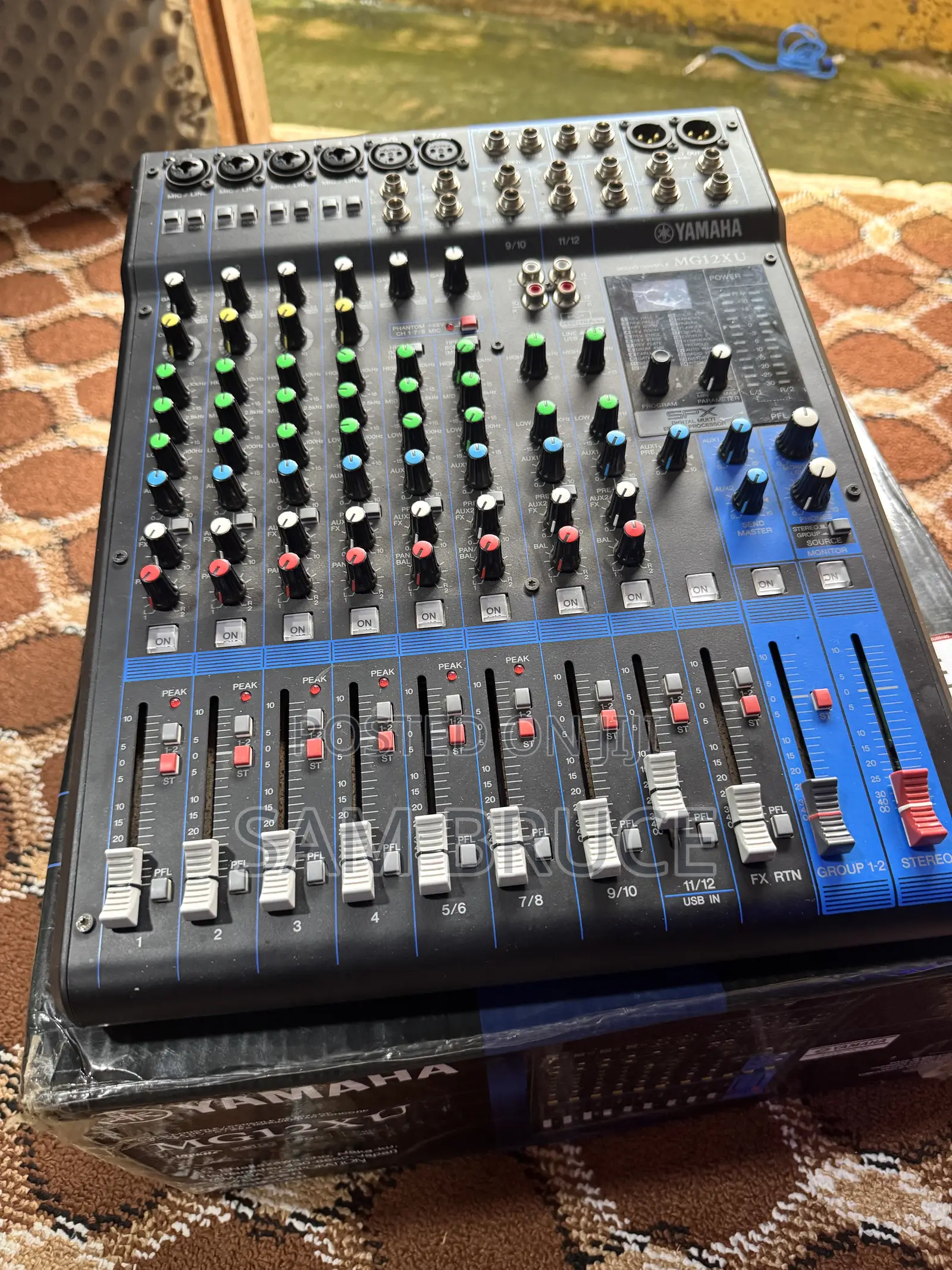 Yamaha Mg12xu Mixing Console
