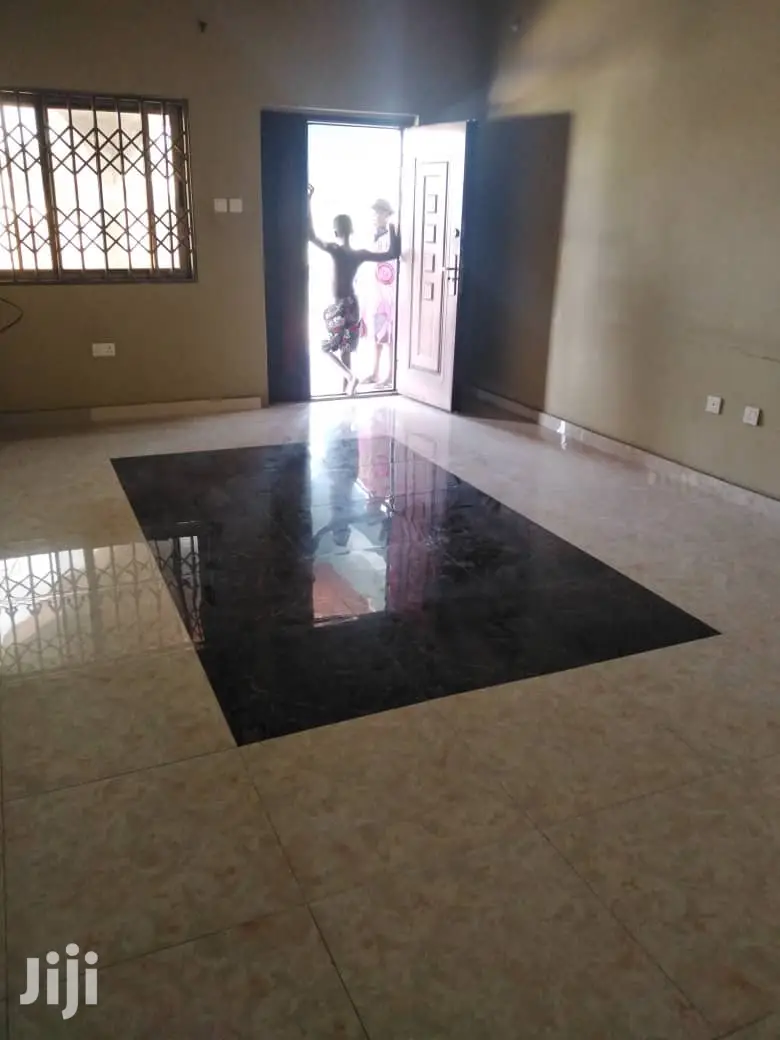 3bdrm Apartment in Ben Properties, Ga East Municipal for rent
