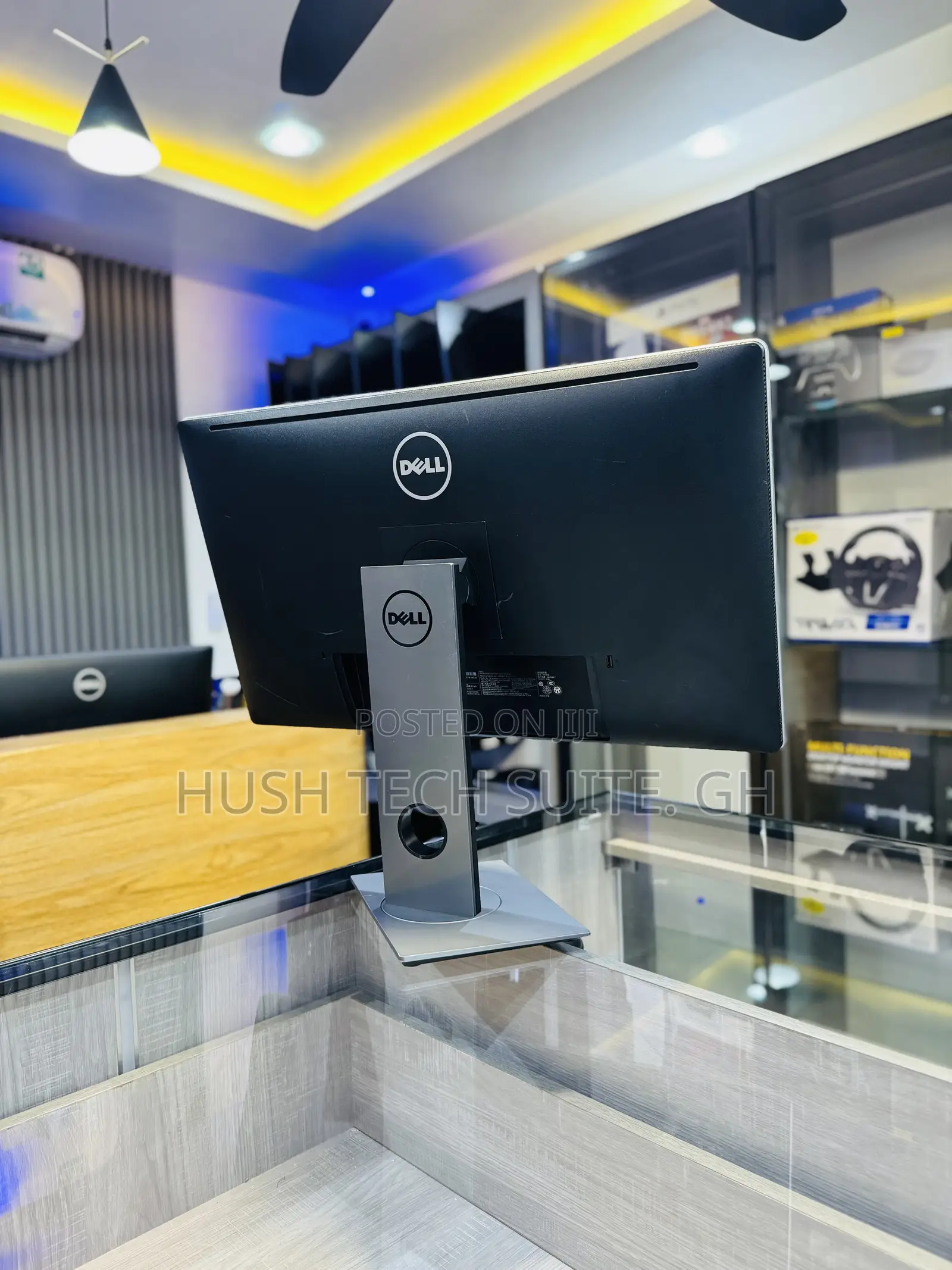 Dell 27” Ips Wide 3840 X 2160p Display Monitor