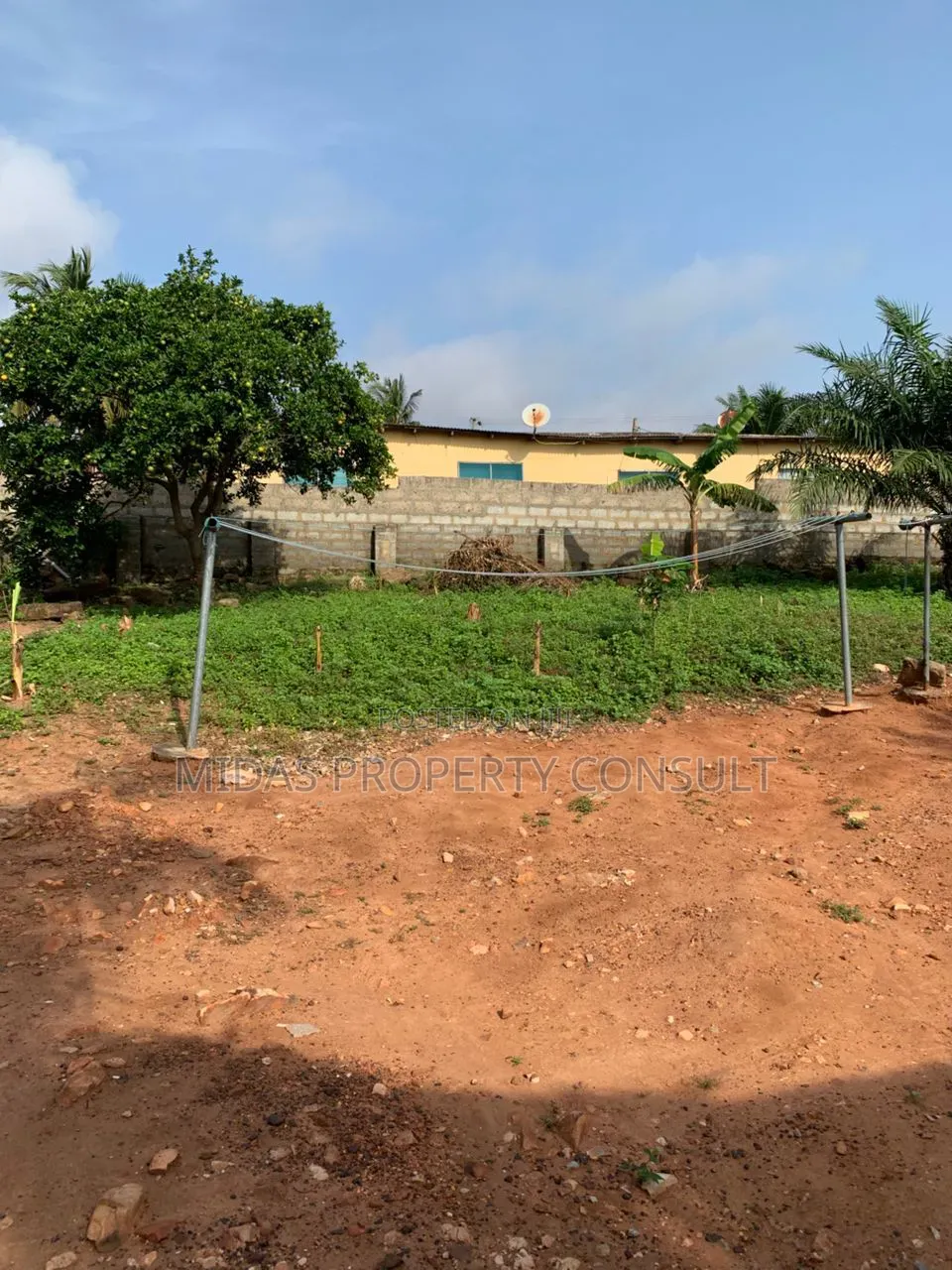 One and Half Plot With Chamber and Hall Self