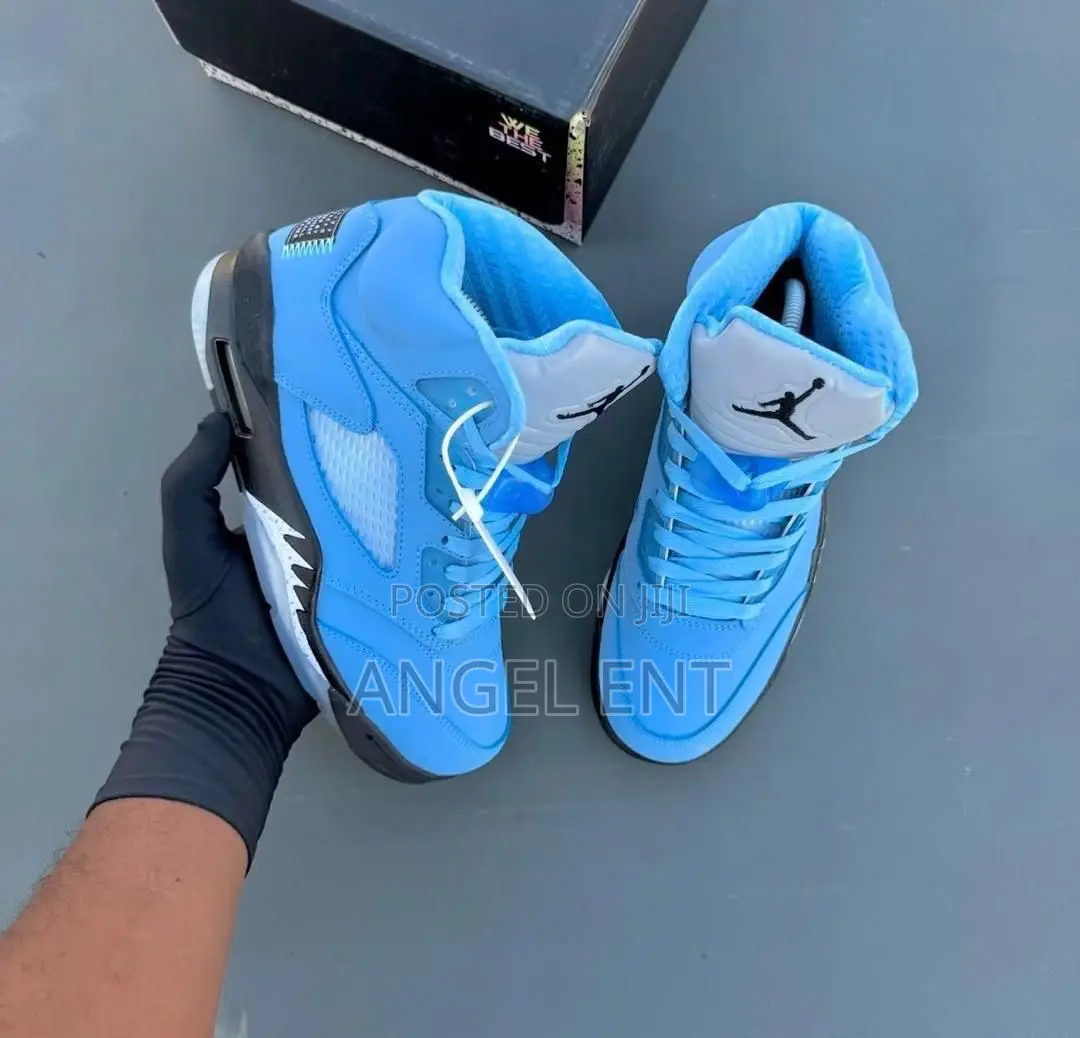 Nike Air Jordan 5 Retro Se "Unc" Sneakers Available (Loc: Adum Kumasi)