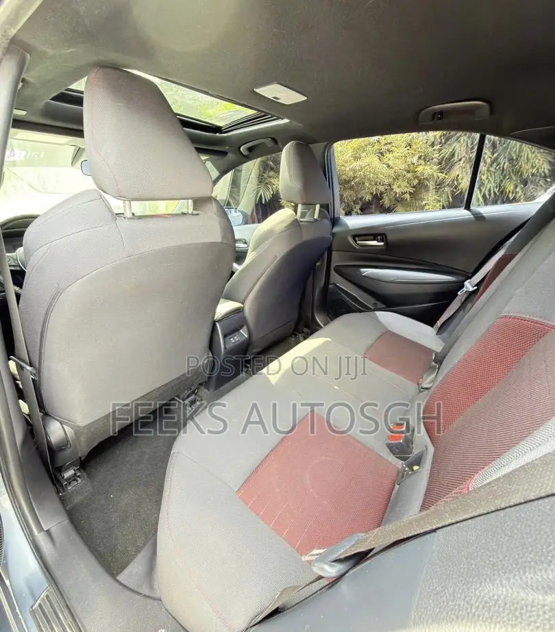 Toyota Corolla SE 2024 Blue