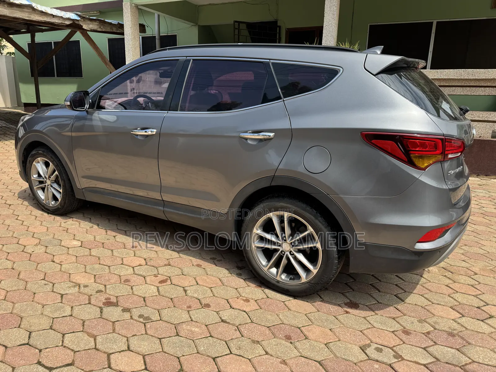 Hyundai Santa Fe SE FWD 2016 Gray