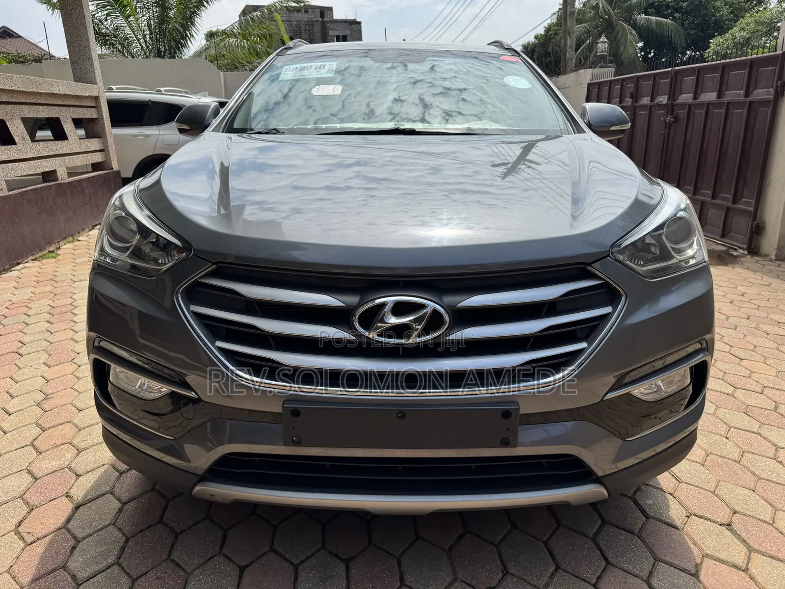 Hyundai Santa Fe SE FWD 2016 Gray