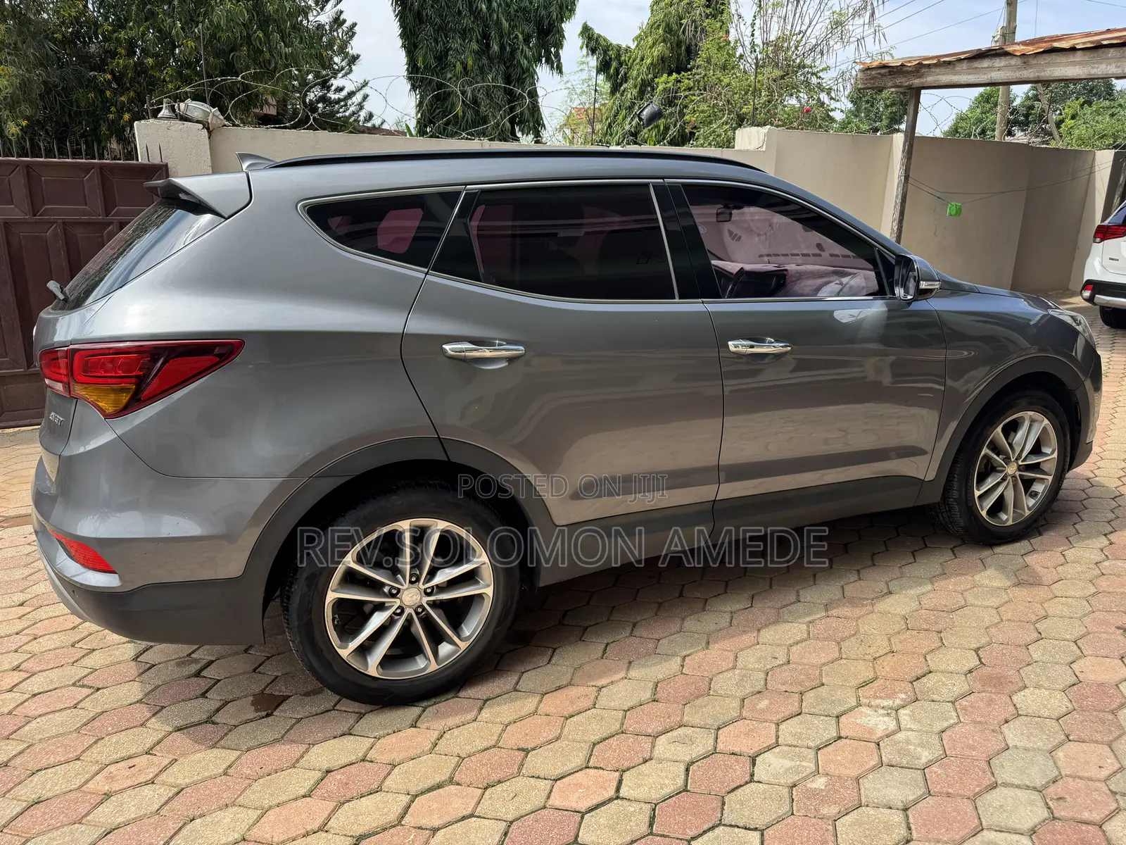 Hyundai Santa Fe SE FWD 2016 Gray
