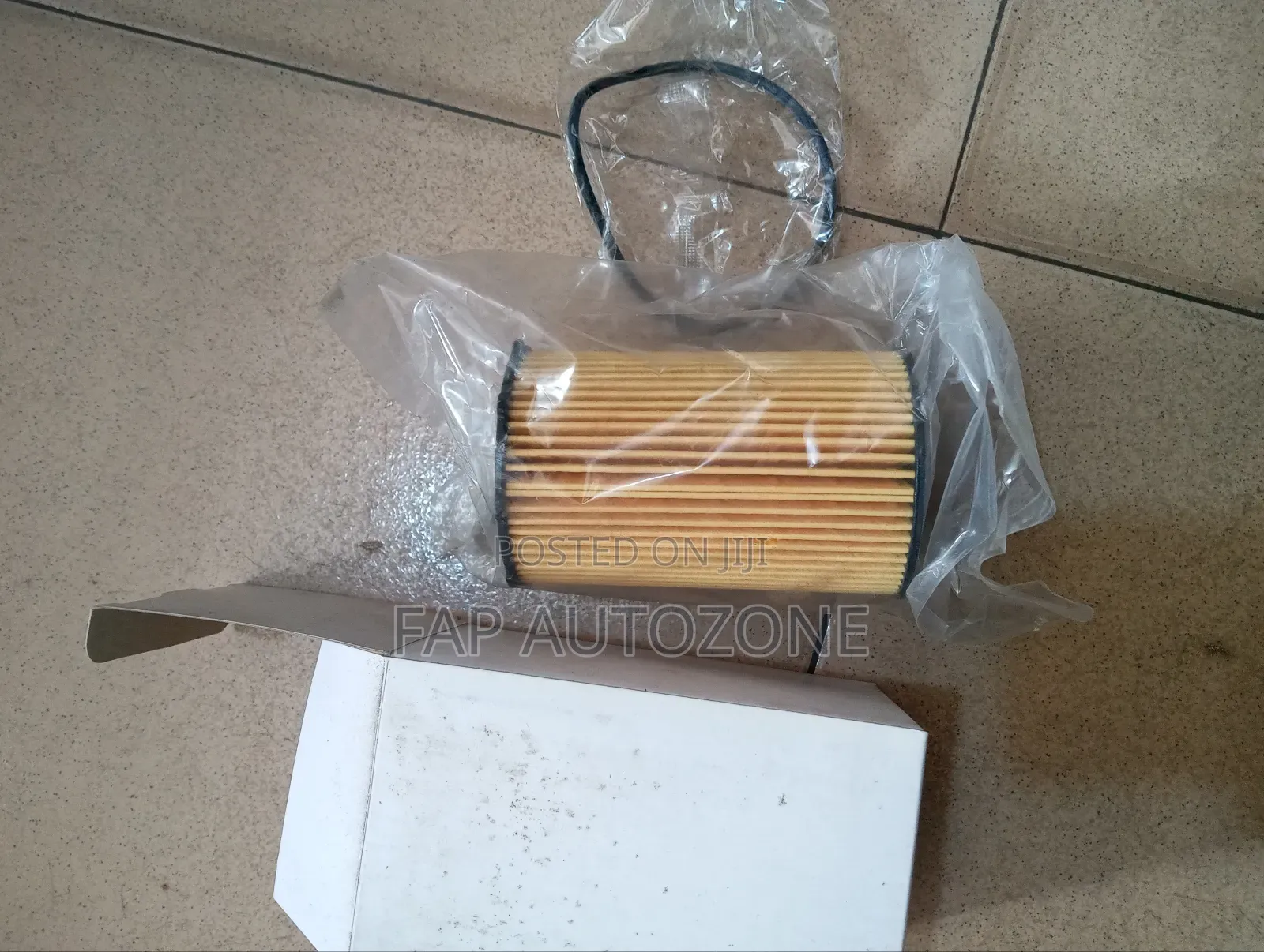 01201. Original Volkswagen Touareg Diesel Oil Filter From USA