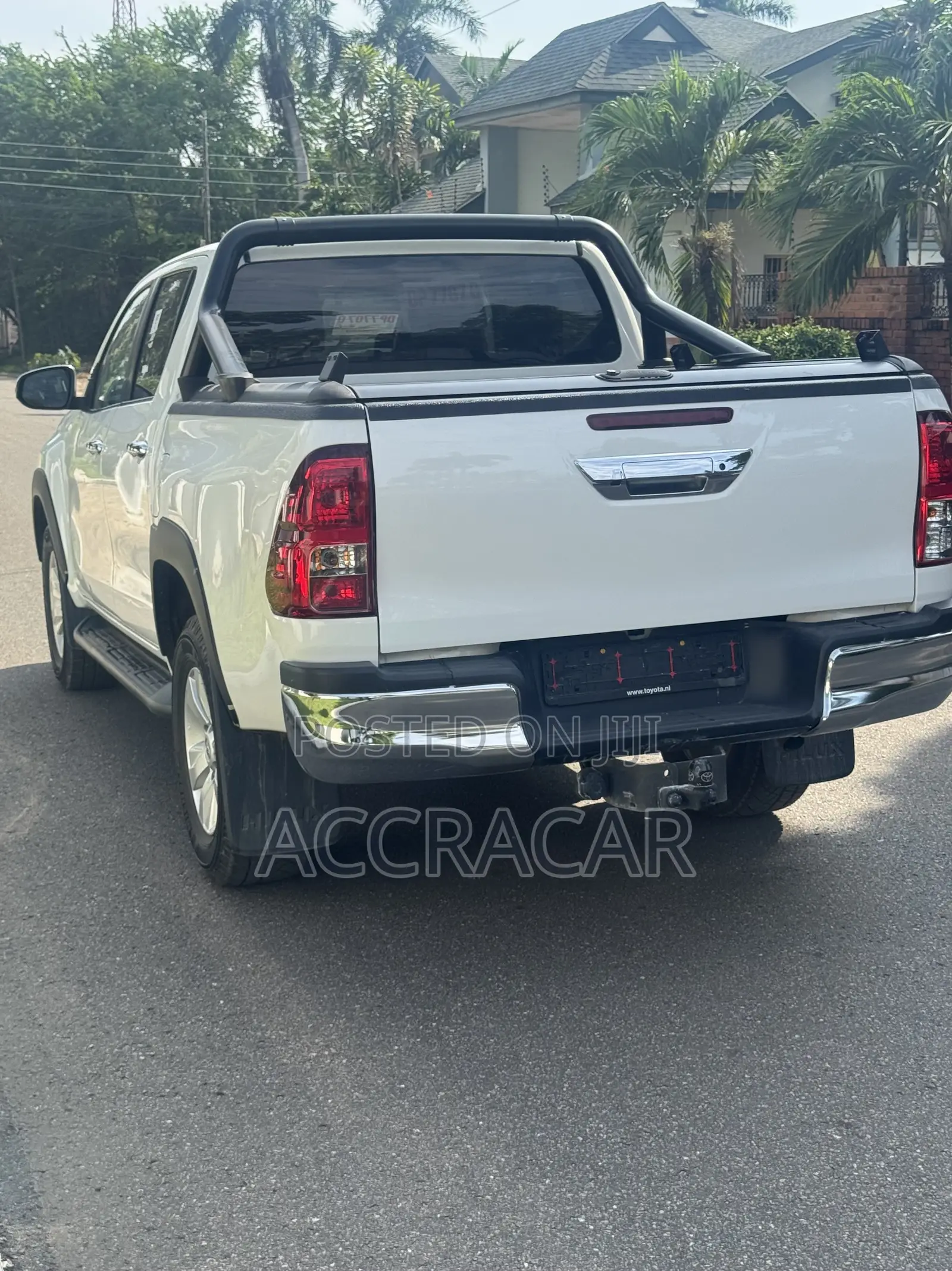 Toyota Hilux 2019 White