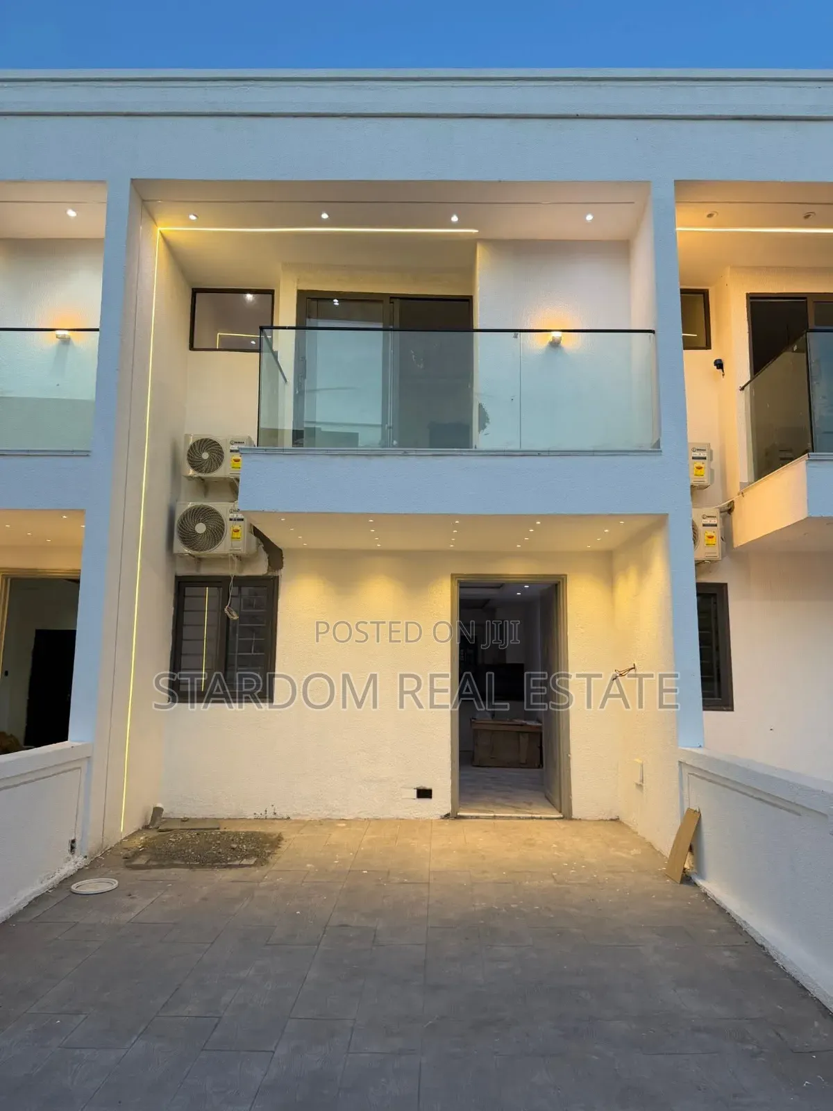 2bdrm Townhouse/Terrace in Ashaley Botwe, School Junction for sale