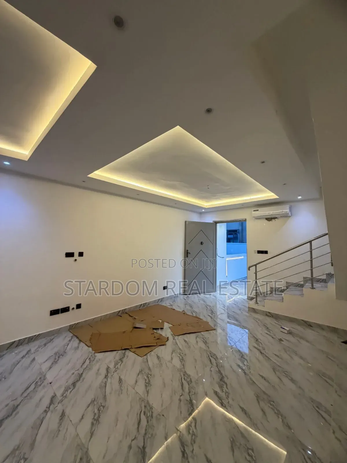 2bdrm Townhouse/Terrace in Ashaley Botwe, School Junction for sale