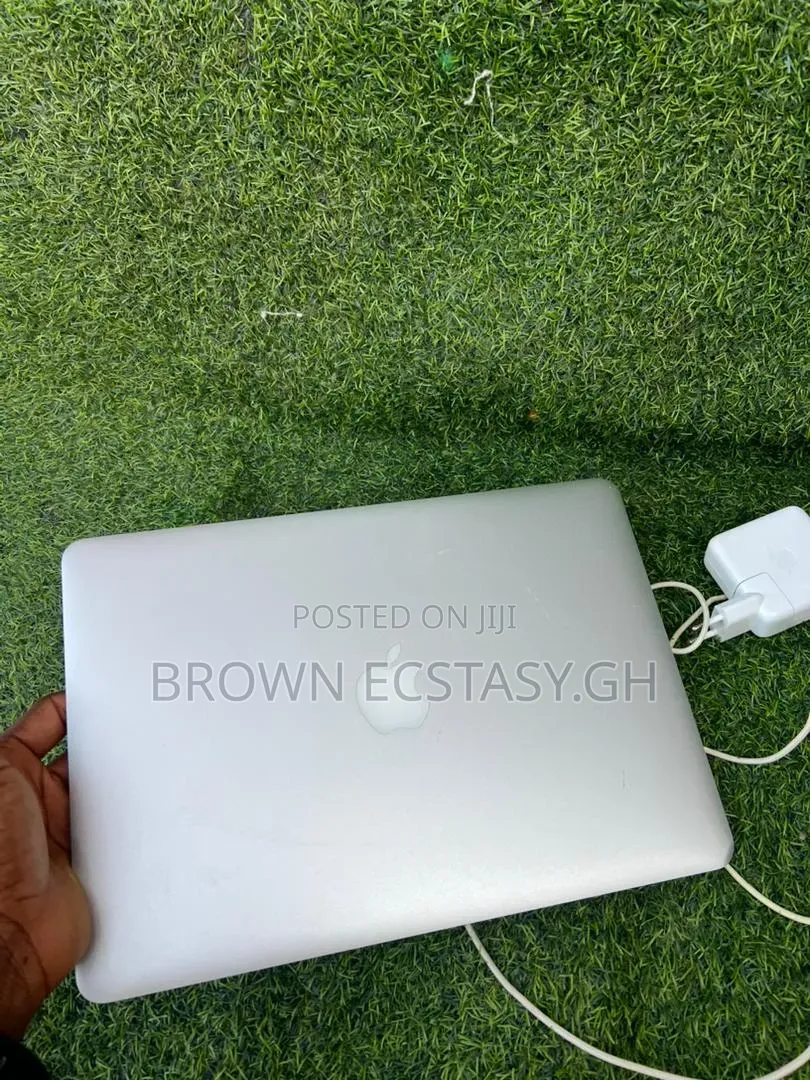 Laptop Apple MacBook Air 2017 8GB Intel Core i5 SSD 128GB