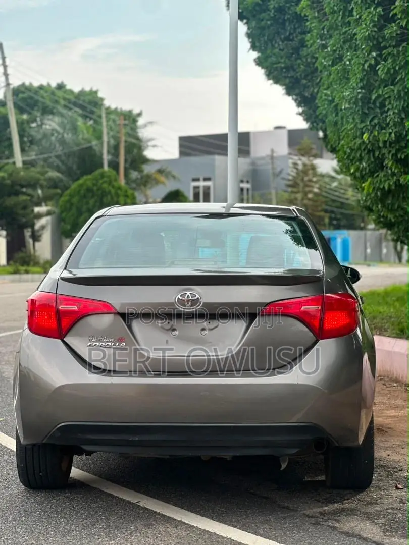 Toyota Corolla 2019 Beige