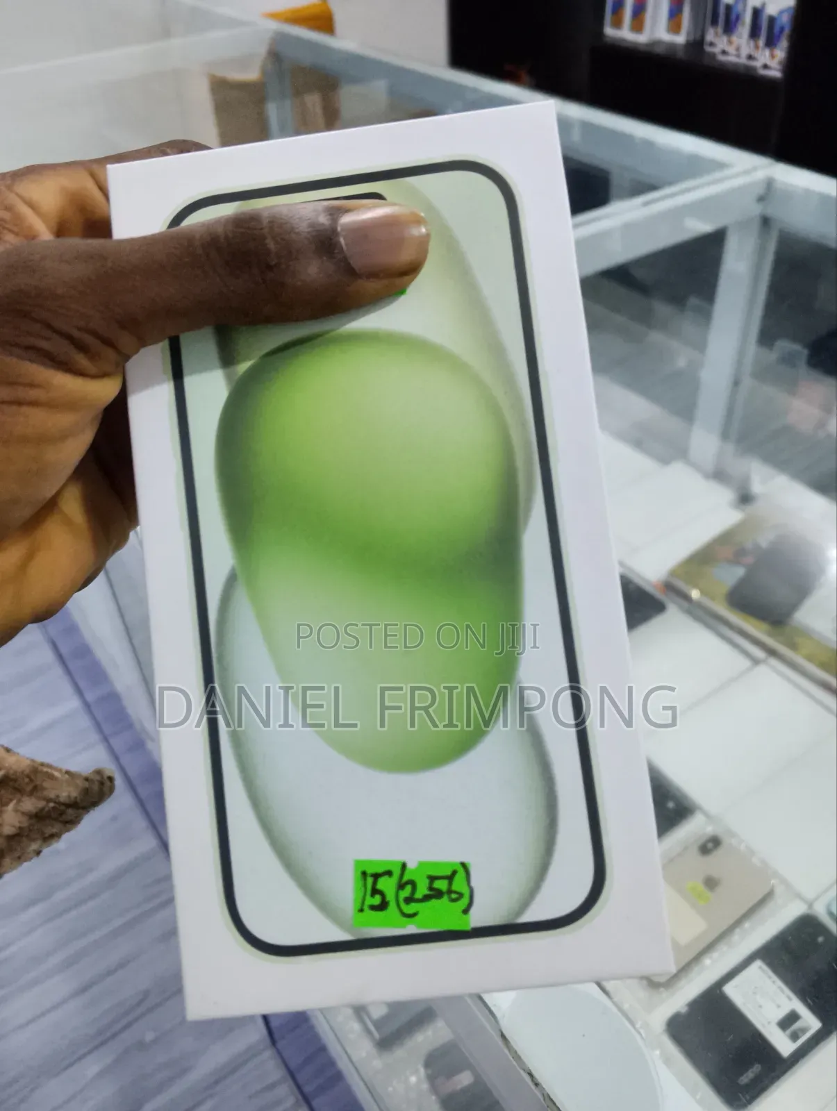 New Apple iPhone 15 256 GB Green