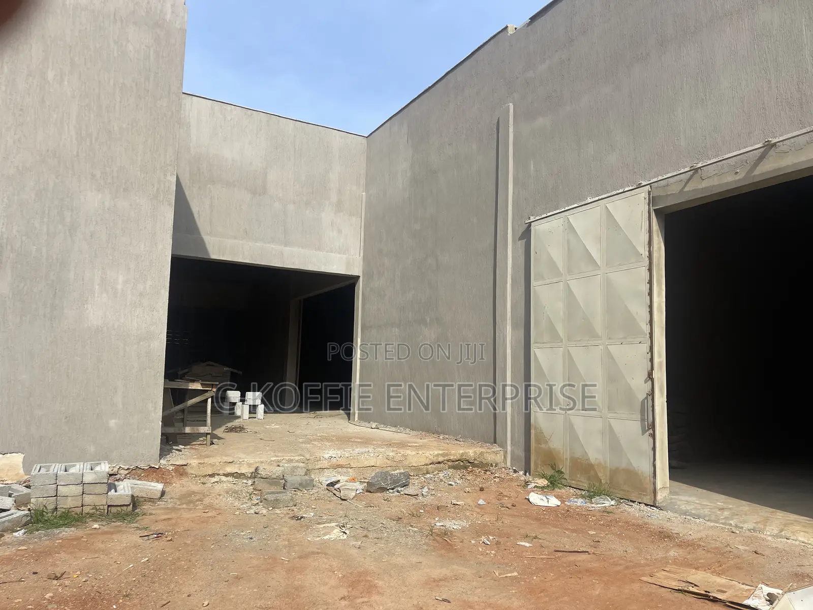405 SQM Warehouse at Spintex /Airport for Rent