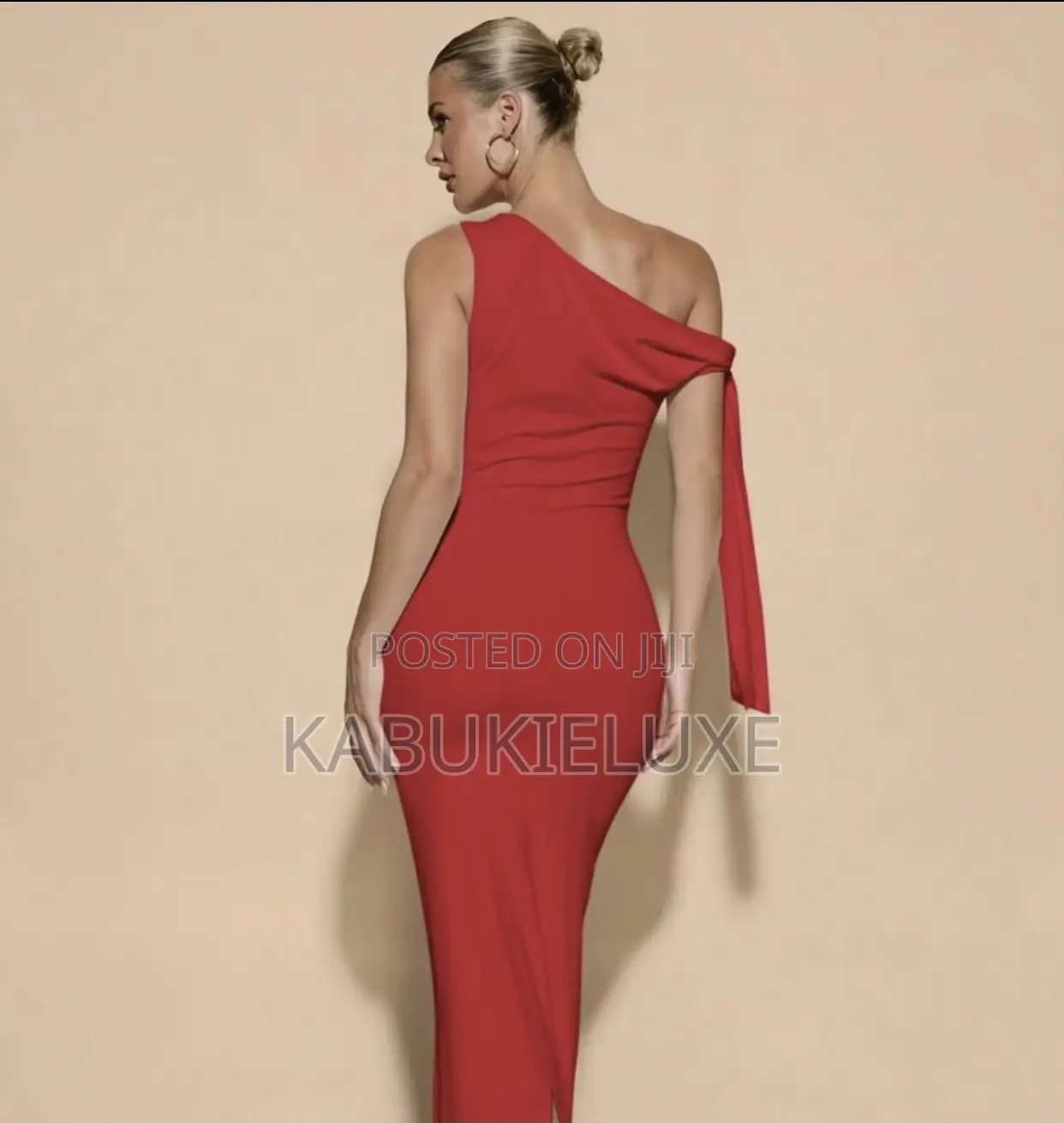 Elegant One-Shoulder White Maxi Dress