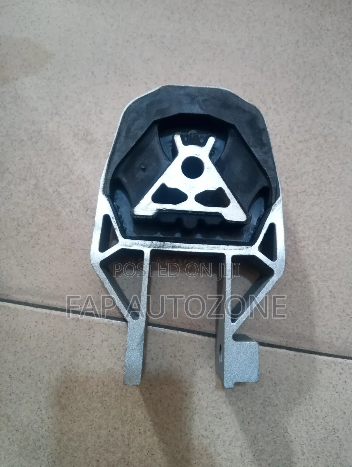466. Original Ford Focus, Escape and Volvo Gearbox Seat From USA