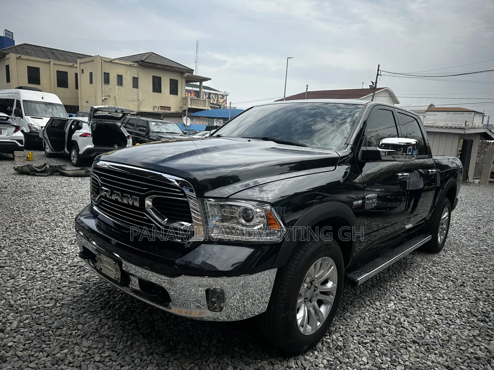 Dodge RAM 1500 5.7 Petrol AWD 2018 Black