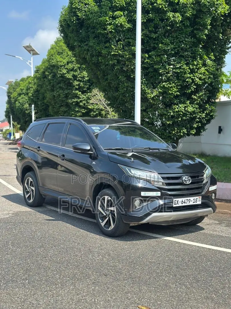 Toyota Rush 1.5 AWD 2018 Black