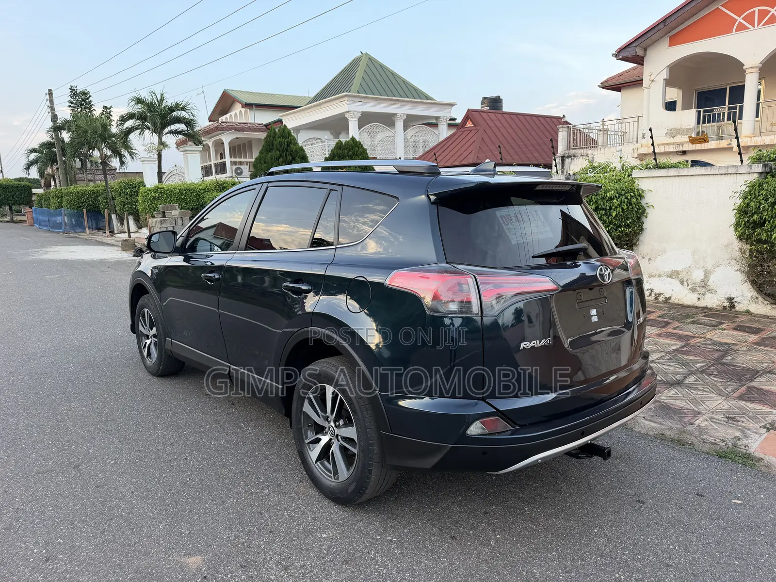 Toyota RAV4 2017 Blue