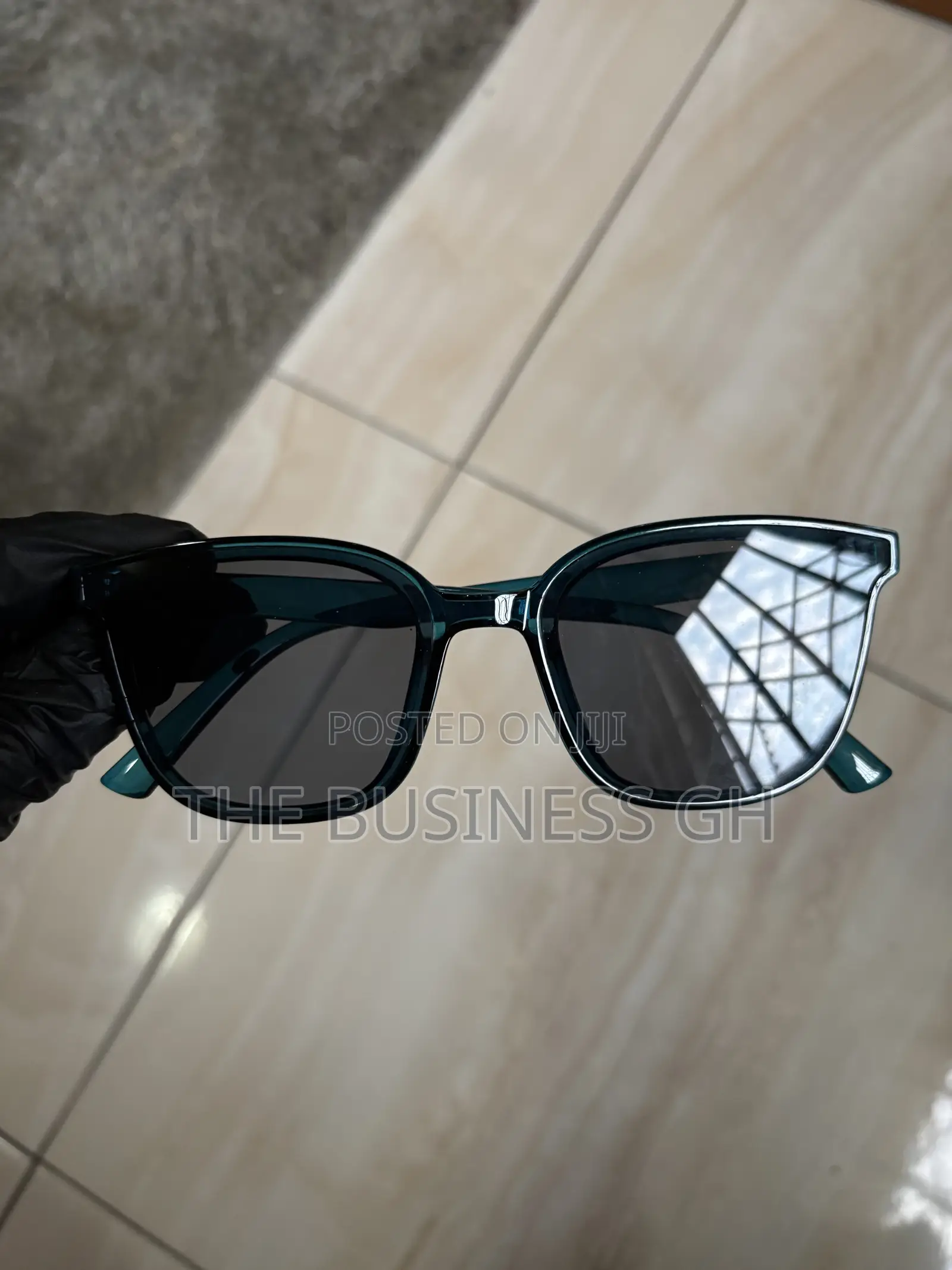 Blue Non-Branded Sunglasses