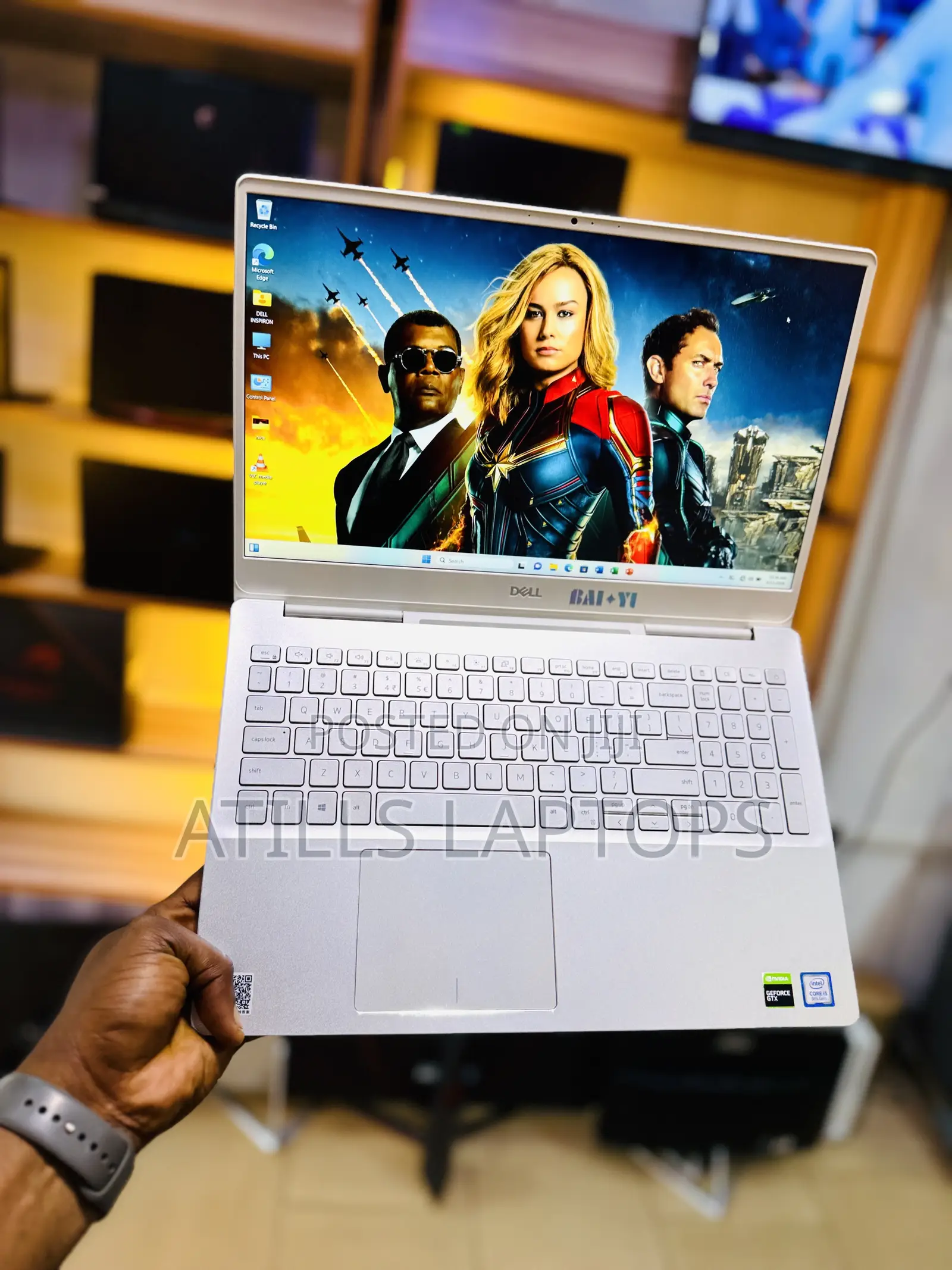 Laptop Dell Inspiron 15 7586 8GB Intel Core i7 SSD 512GB