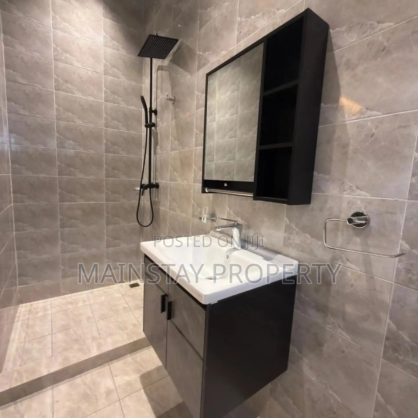 3bdrm House in Mainstay Estates, New Legon for sale