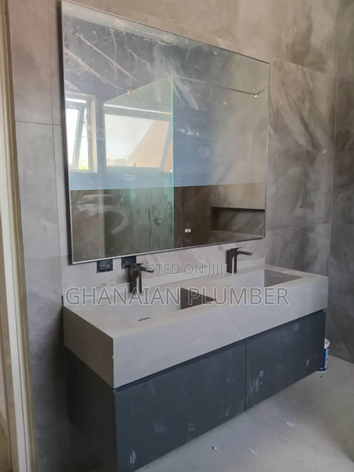 Professional Plumber With Great Expertise
