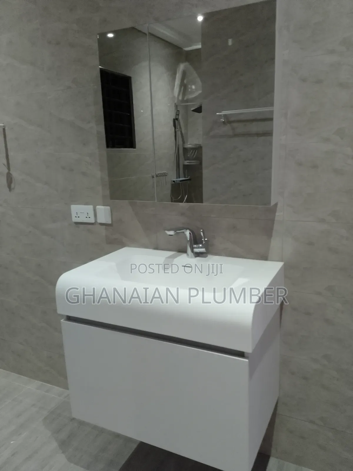 Professional Plumber With Great Expertise