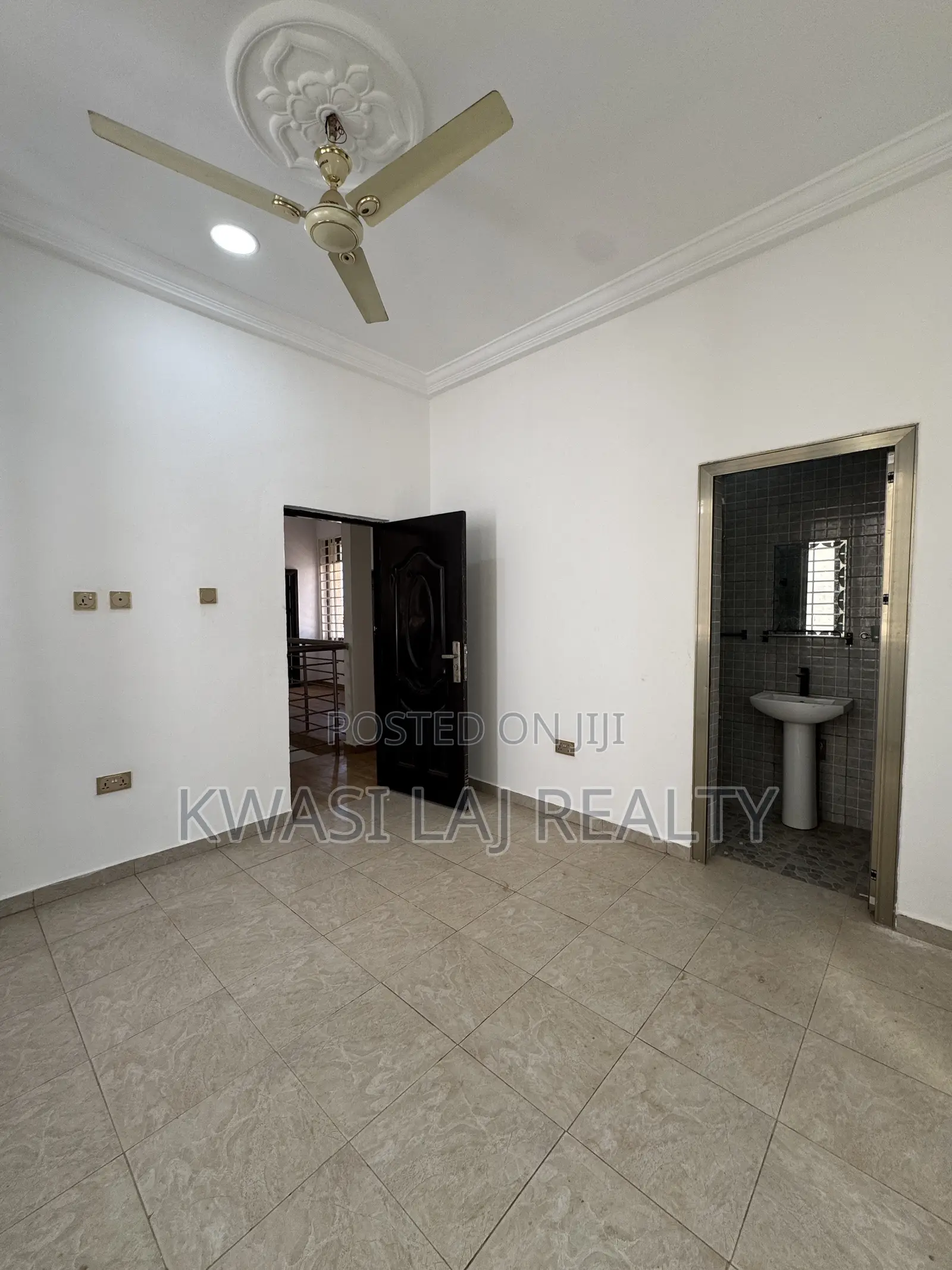 4bdrm House in Kokrobite, Weija for rent