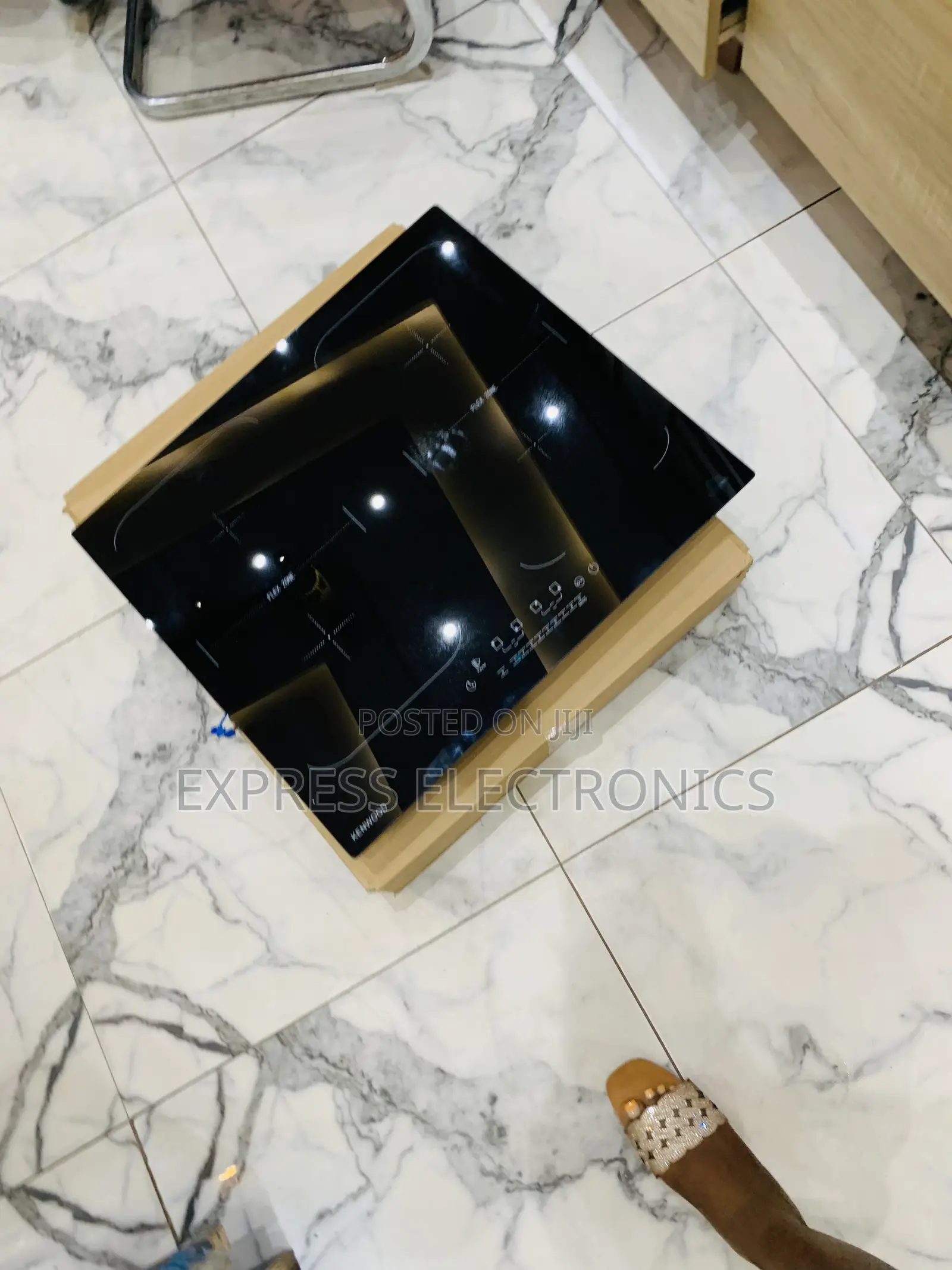 Ultra Modern Slee Electric Cooker Built in Kenwood